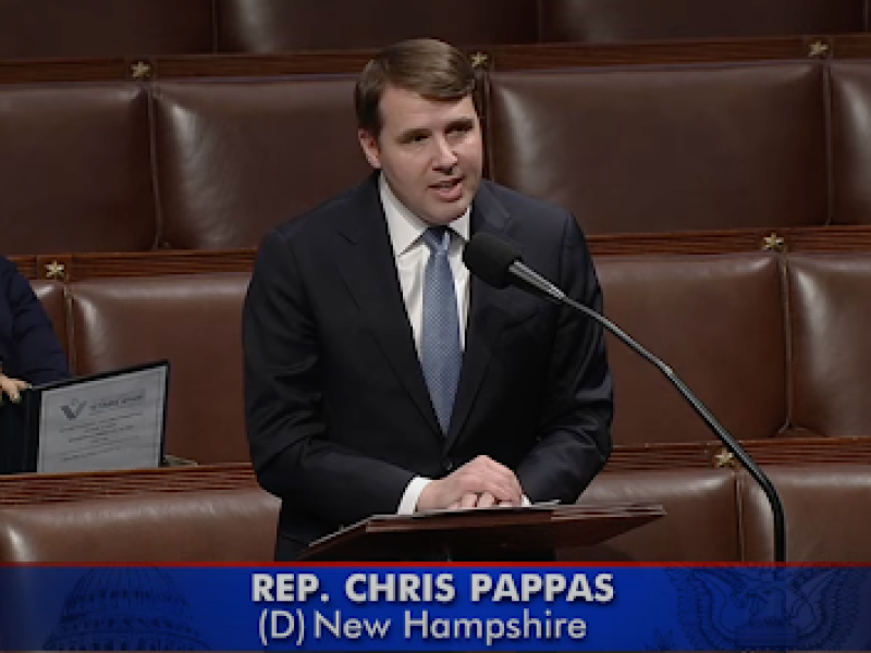 Congressman Pappas speaks on the floor in support of his legislation ahead of the vote. 