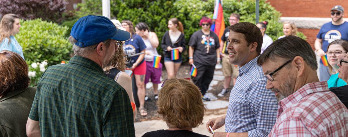Pappas speaking with Granite Staters